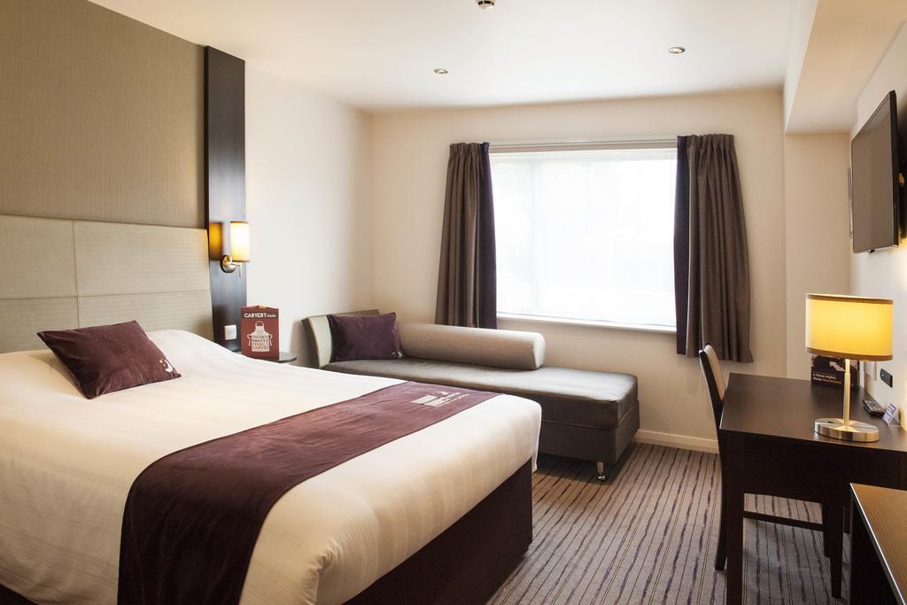 Premier Inn Dundee North Zimmer foto