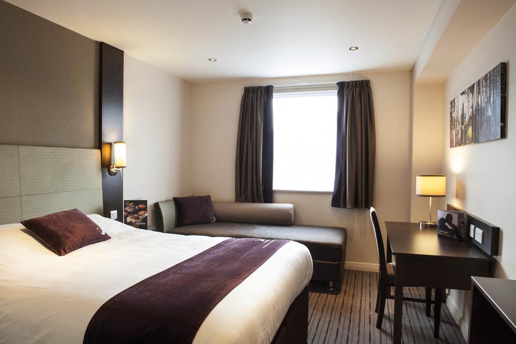 Premier Inn Dundee North Zimmer foto